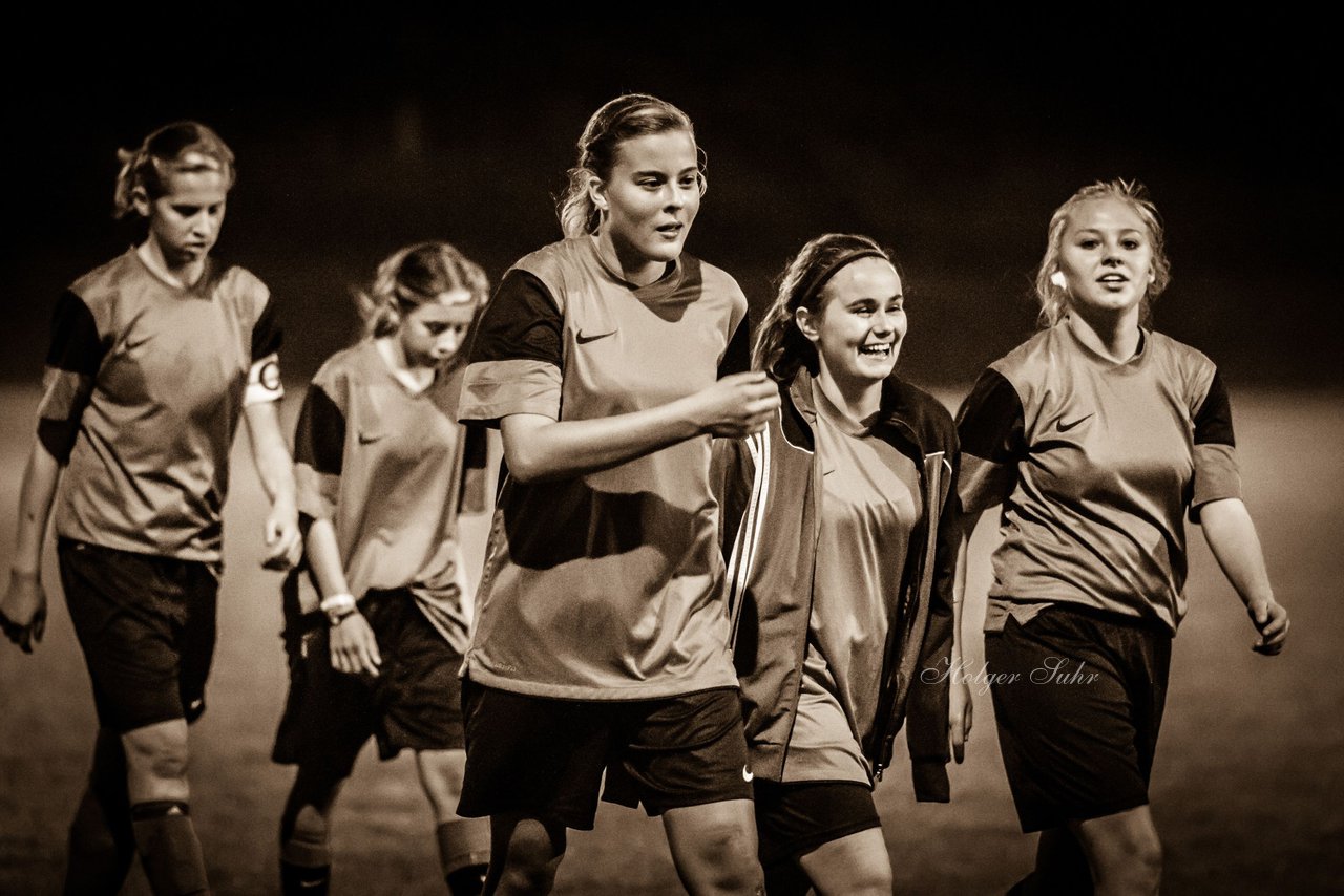 Bild 3765 - B-Juniorinnen TSV Gnutz o.W. - SV Wahlstedt : Ergebnis: 1:1